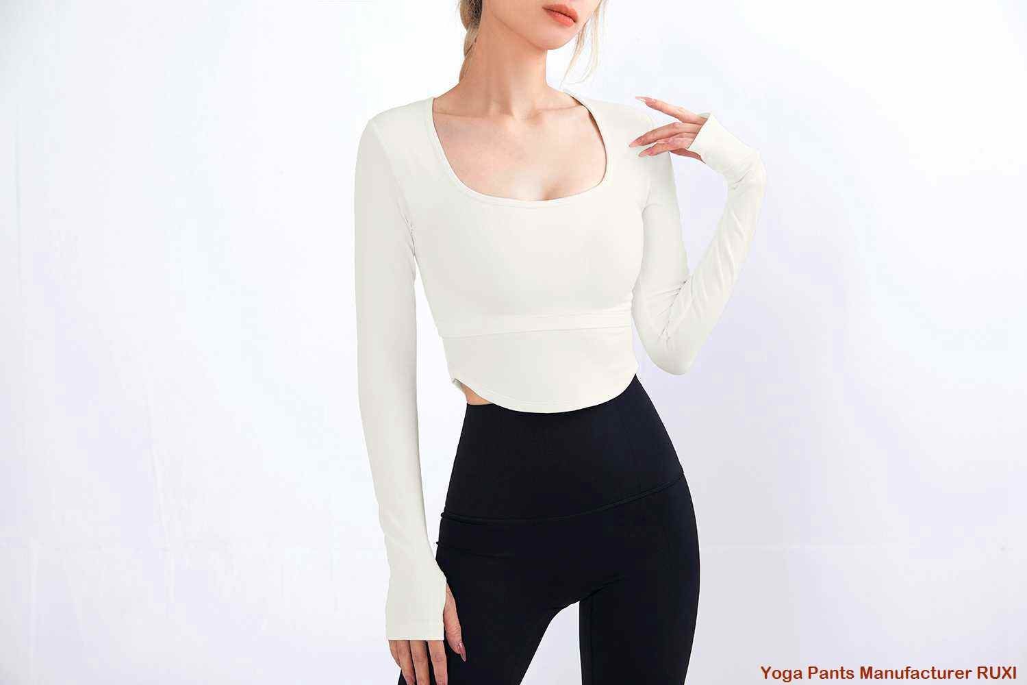 Sutjena më e mirë sportive me tel për gjoks të madh RUXI